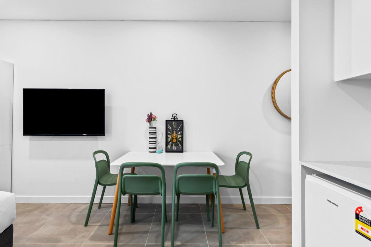 Arthur Hotel Bondi Junction No Reception And House Keeping No Sofa Bed Sydney Bagian luar foto